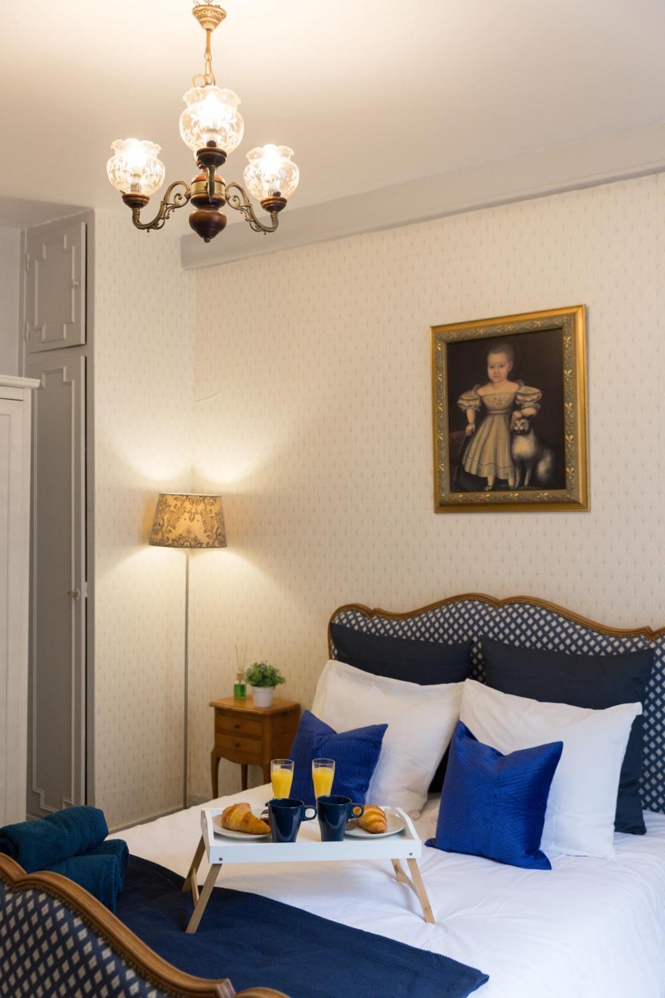 * Le Versaillais*2 Min A Pied Du Chateau Versay Dış mekan fotoğraf